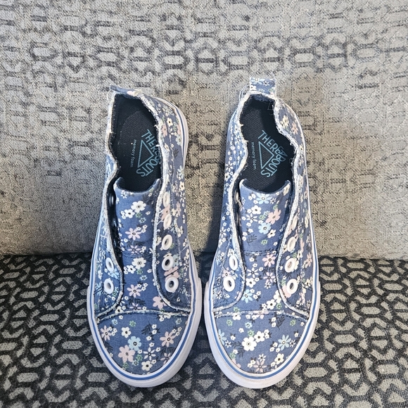 Floral Kids Slip-On Sneakers - Picture 2 of 5